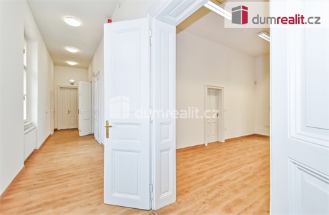 Pronájem kanceláře, 113 m² - 14