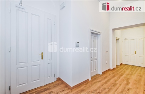 Pronájem kanceláře, 113 m² - 18