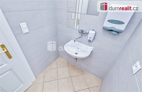 Pronájem kanceláře, 113 m² 12