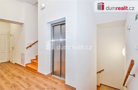 Pronájem kanceláře, 113 m² 18