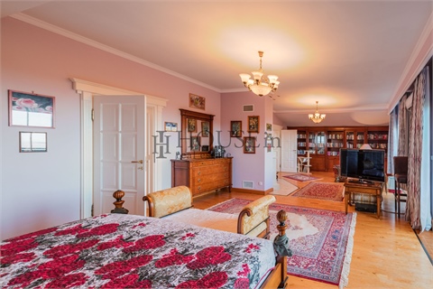 Prodej rodinného domu, 277 m² 26