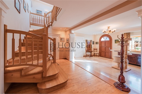 Prodej rodinného domu, 277 m² 20