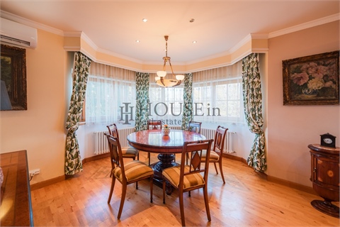 Prodej rodinného domu, 277 m² - 6