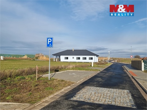 Prodej stavebního pozemku, 1 053 m² 2