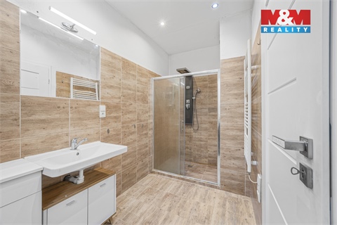 Prodej rodinného domu, 206 m² 8