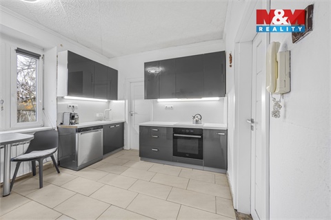 Prodej rodinného domu, 206 m² - 2