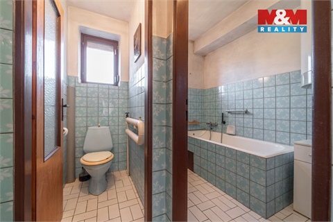 Prodej rodinného domu, 204 m² - 14