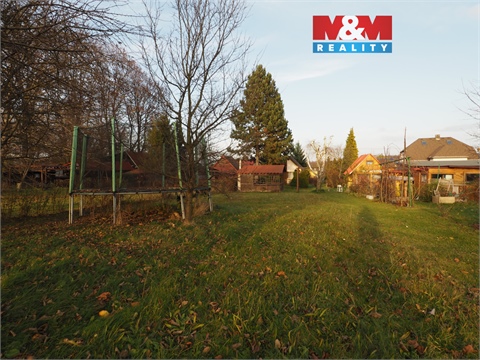 Prodej stavebního pozemku, 910 m² 0