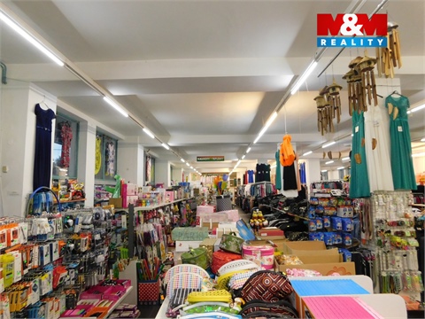 Pronájem obchodních prostor, 2 400 m² 2