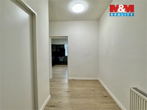Pronájem bytu 3kk, 88 m² 12