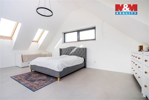 Prodej rodinného domu, 224 m² - 16