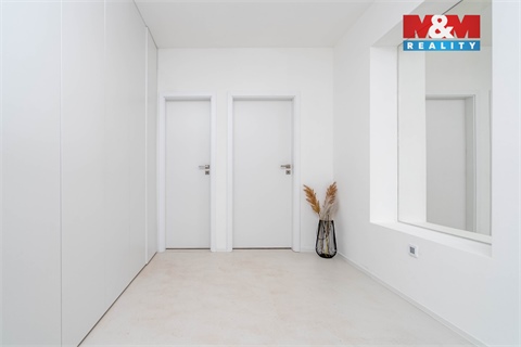 Prodej rodinného domu, 224 m² - 24