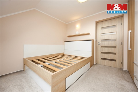 Prodej rodinného domu, 160 m² - 6