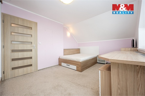 Prodej rodinného domu, 160 m² - 14