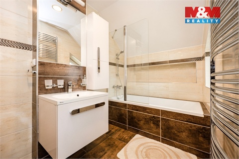 Prodej rodinného domu, 160 m² - 4