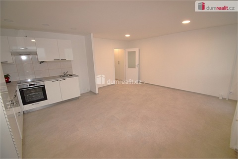 Pronájem bytu 3kk, 70 m² 2