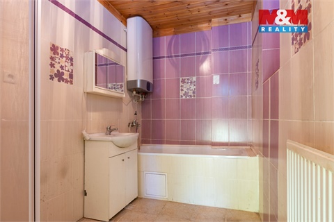 Prodej rodinného domu, 197 m² 14