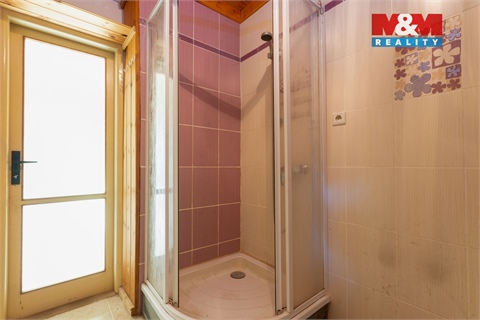 Prodej rodinného domu, 197 m² - 14