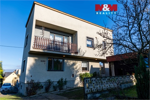 Prodej rodinného domu, 197 m² 0