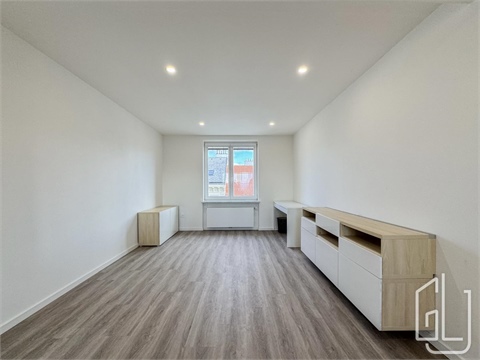 Pronájem bytu 2kk, 66 m² - 8