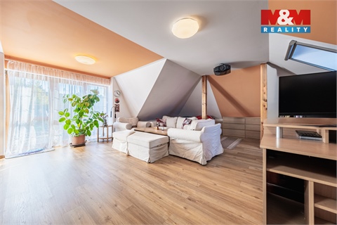 Prodej rodinného domu, 369 m² 12