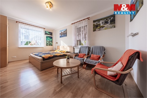 Prodej rodinného domu, 369 m² - 8