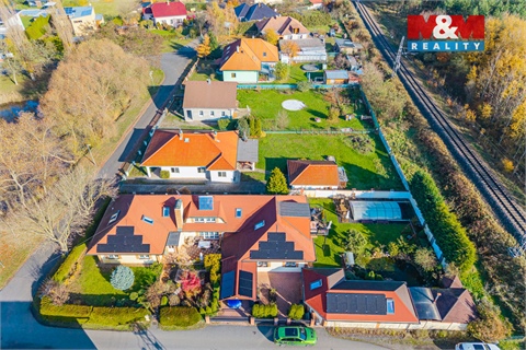 Prodej rodinného domu, 369 m² - 24