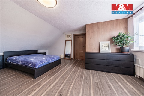 Prodej rodinného domu, 369 m² - 10