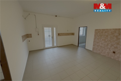 Pronájem skladu / haly, 220 m² - 0