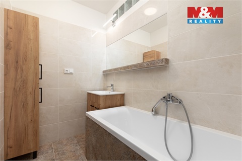 Prodej bytu 2+1, 65 m² 12