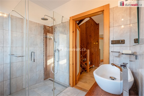 Prodej rodinného domu, 190 m² - 2