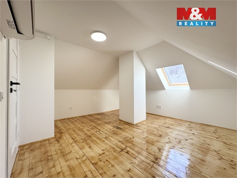 Pronájem bytu 2kk, 51 m² 10