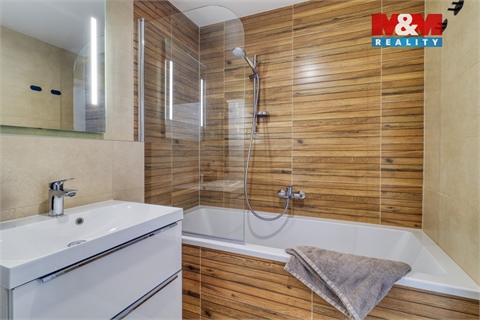 Pronájem bytu 2kk, 90 m² - 2