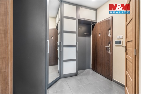 Prodej bytu 3kk, 72 m² - 12