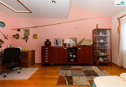 Prodej bytu 3kk, 151 m² 18