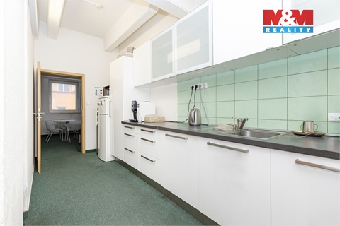 Pronájem kanceláře, 331 m² 12