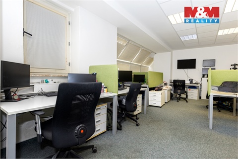 Pronájem kanceláře, 331 m² - 10
