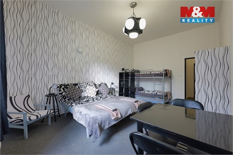 Prodej rodinného domu, 240 m² - 8