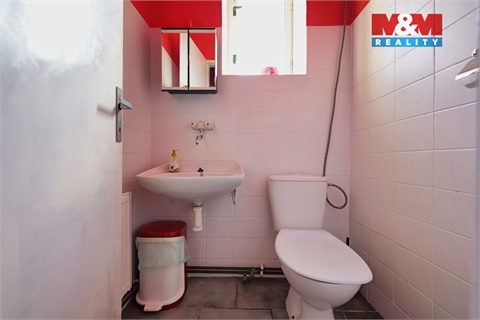 Prodej rodinného domu, 240 m² 26