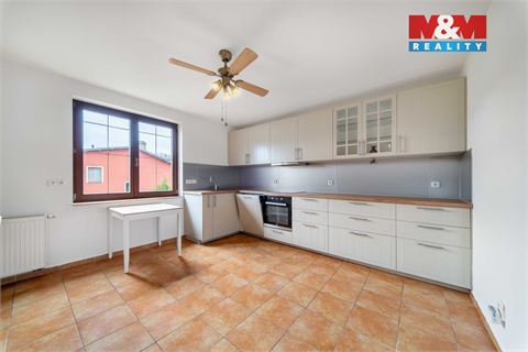 Prodej rodinného domu, 144 m² - 14