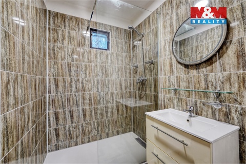 Prodej rodinného domu, 235 m² 18