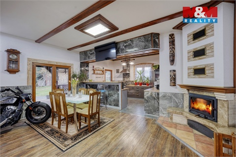 Prodej rodinného domu, 235 m² 8