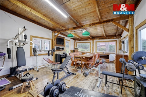 Prodej rodinného domu, 235 m² 2