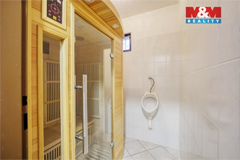 Prodej rodinného domu, 235 m² 16