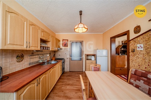 Prodej rodinného domu, 220 m² 8