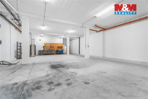 Pronájem obchodních prostor, 740 m² 6