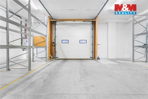 Pronájem obchodních prostor, 740 m² - 0