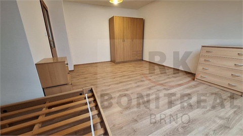 Pronájem bytu 1+1, 40 m² 10