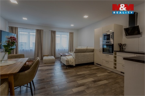 Prodej komerčního objektu, 245 m² 14