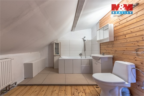 Prodej rodinného domu, 200 m² - 4